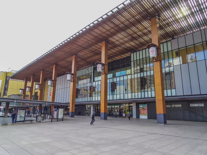 長野駅善光寺口