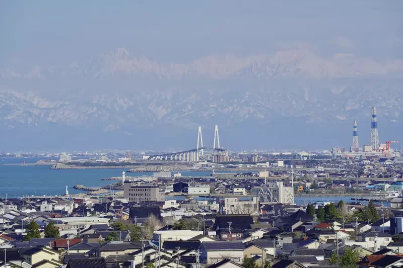新湊大橋